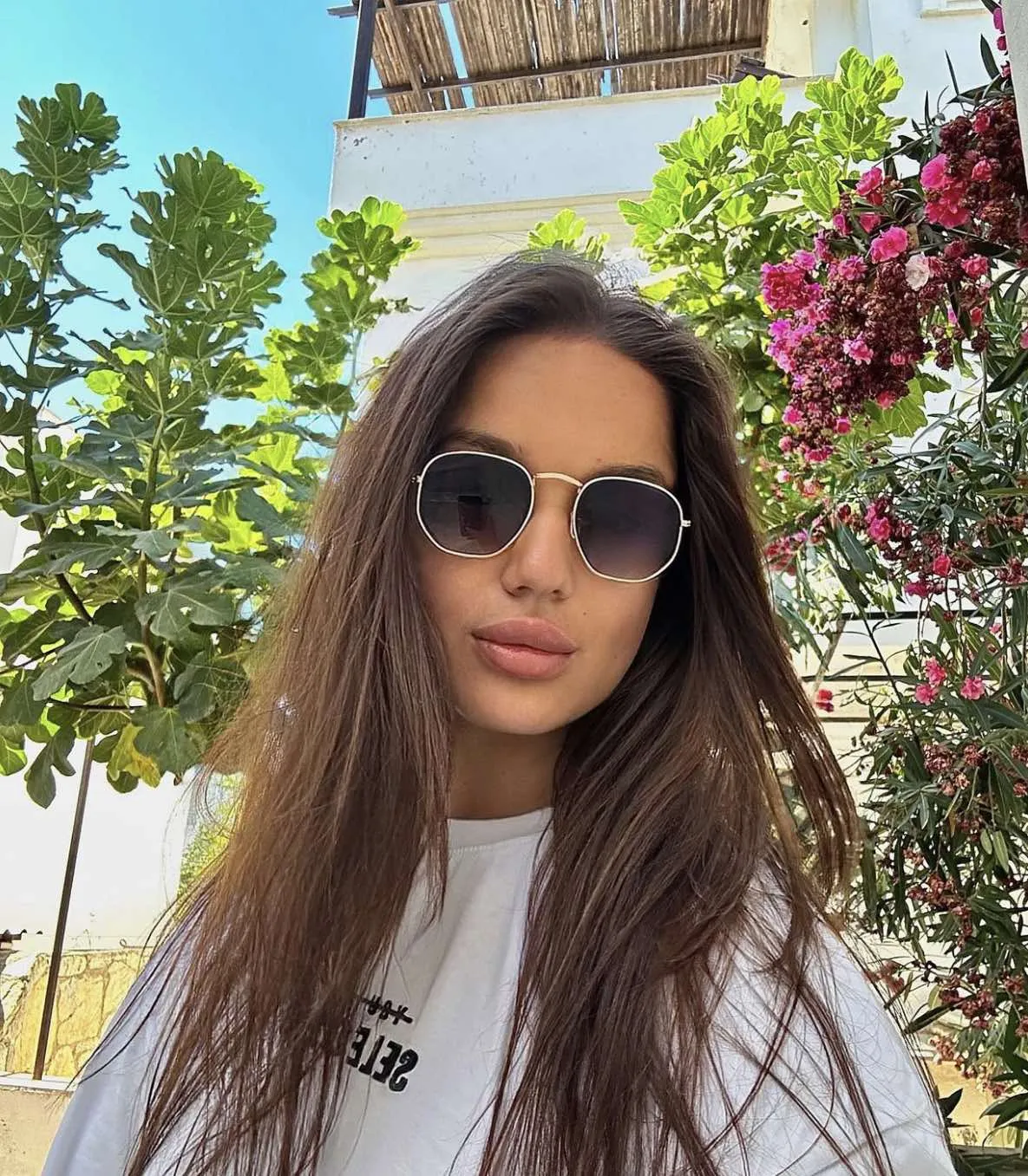 Katya actress dating old lady