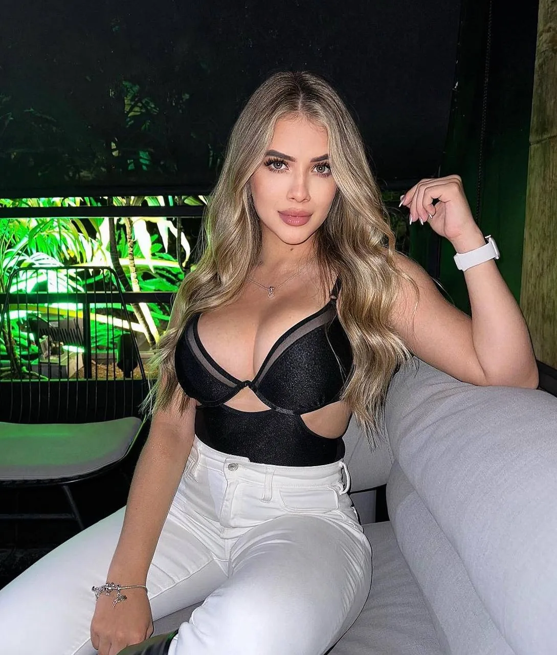 Andrea dating american ladies online