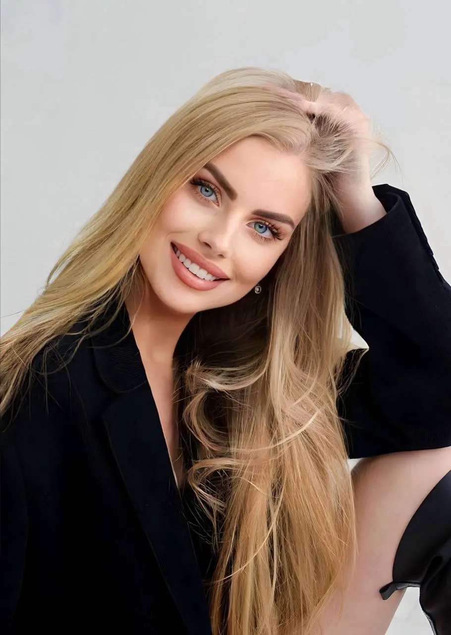 Polina dating a meru lady