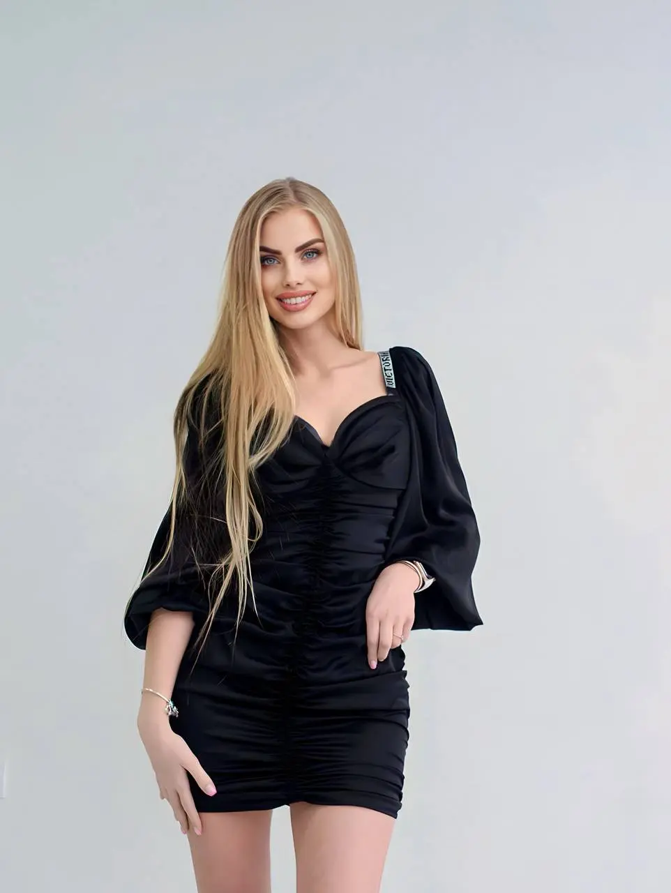 Polina dating a meru lady