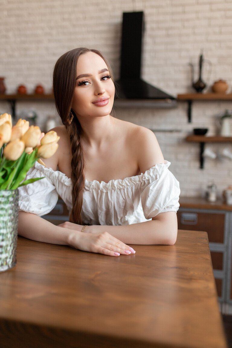 Alexandra dating for the larger lady