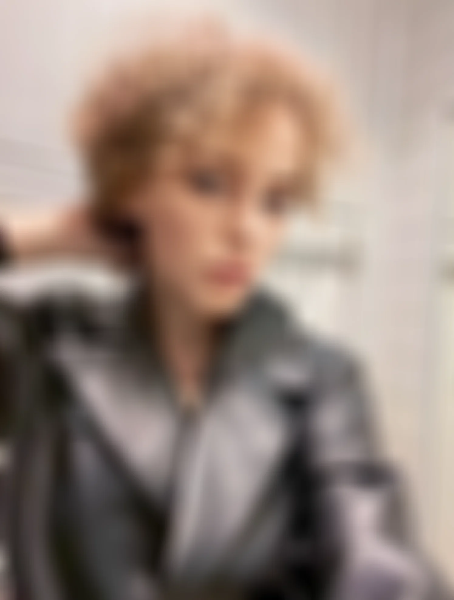 Diana dating lady in dubai