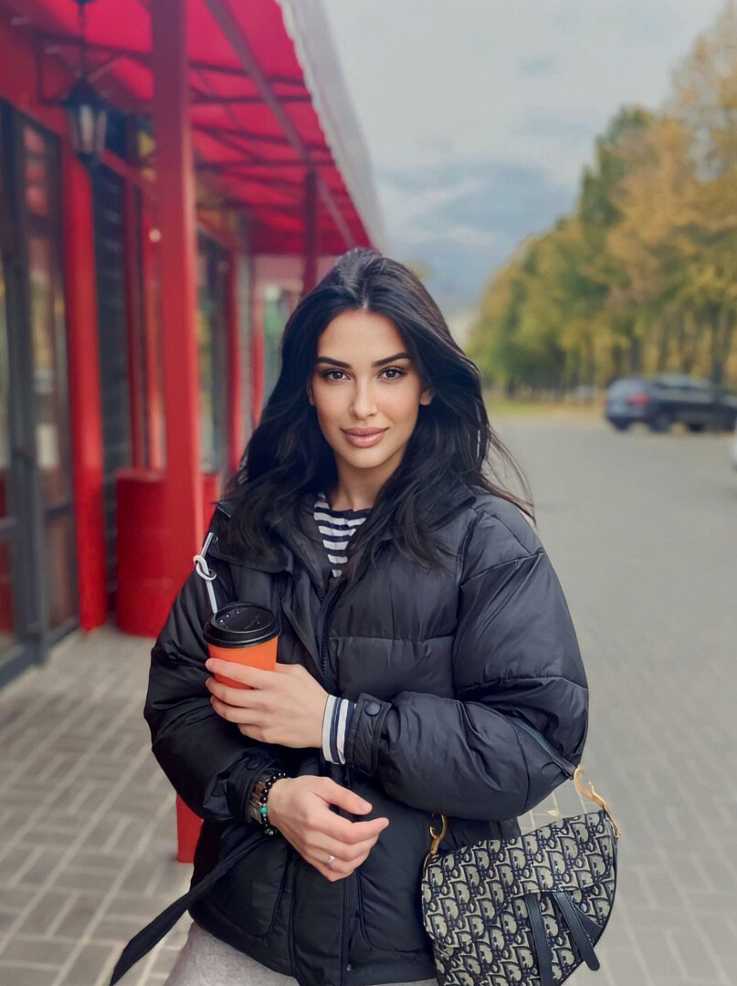 Polina dating quebec girl