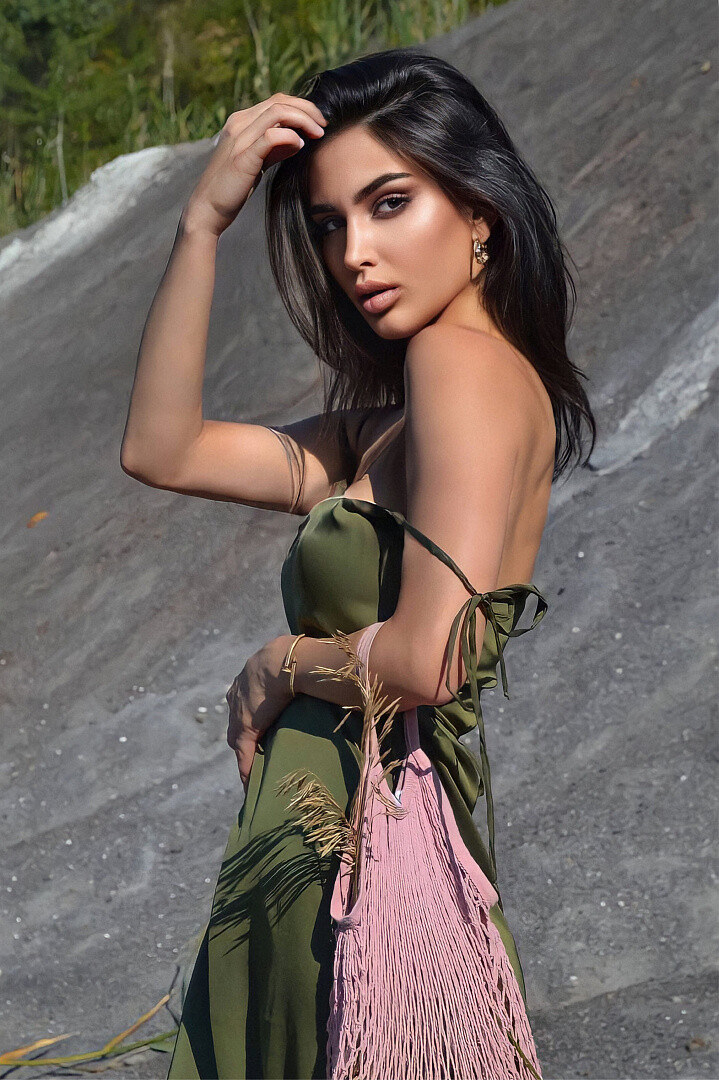 Polina dating quebec girl