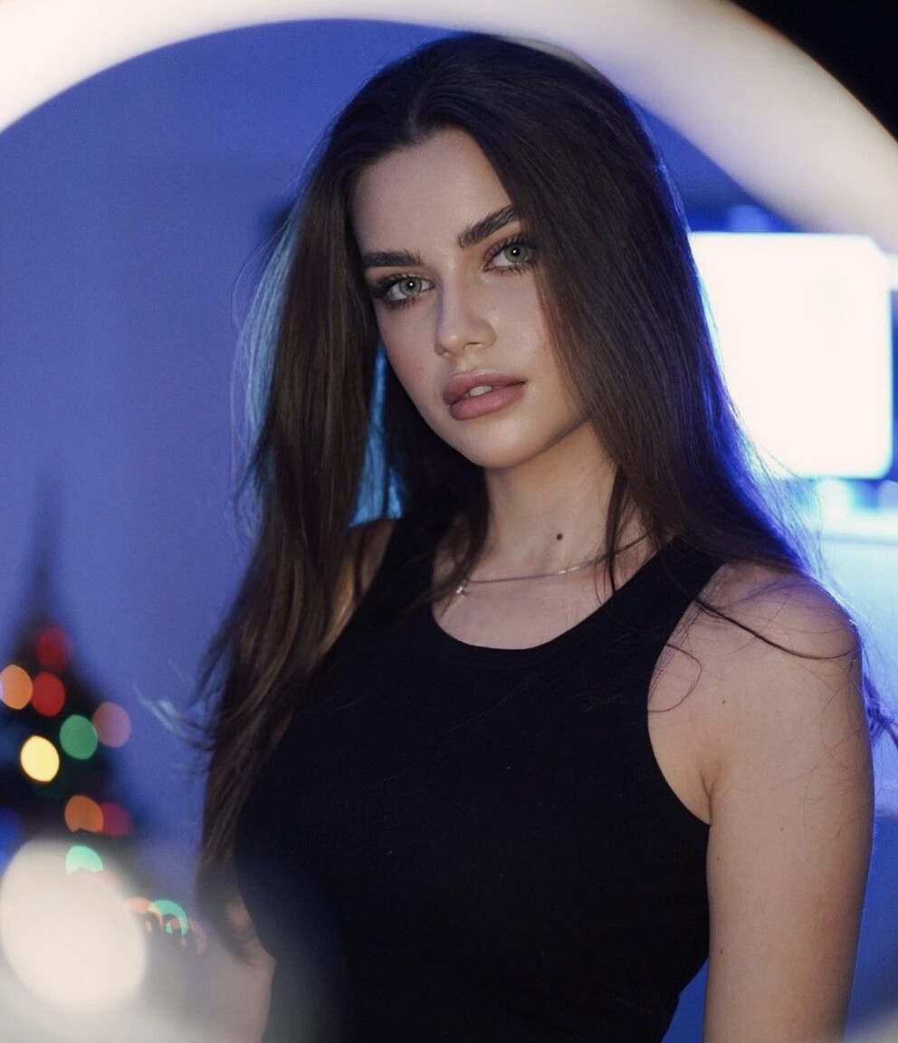 Iryna dating younger ladies