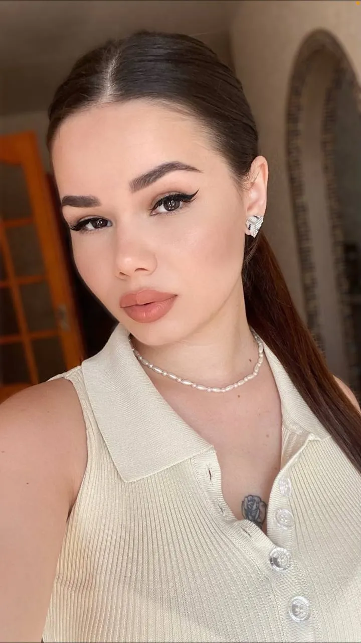 Maria dating younger ladies