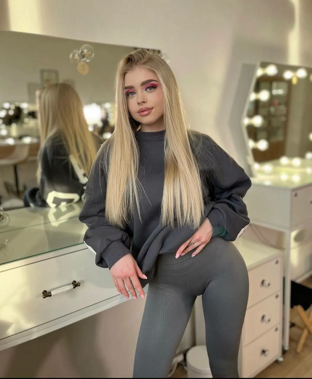 ZLATA hello ladies dating tips